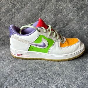 Nike Kid’s Air Force 1 Size 5Y, White Space  Purple